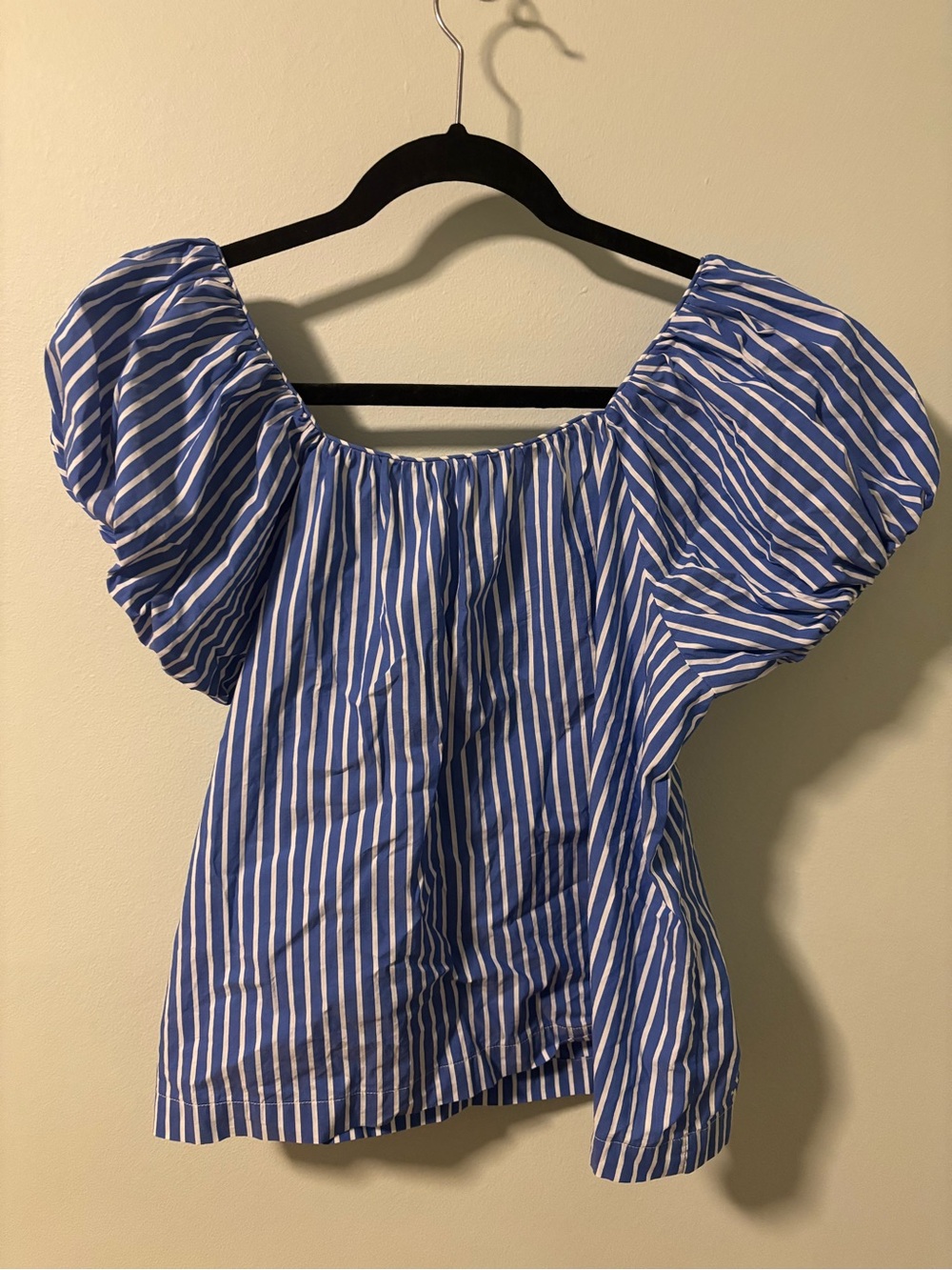 square neck puff sleeve shirt in stripe